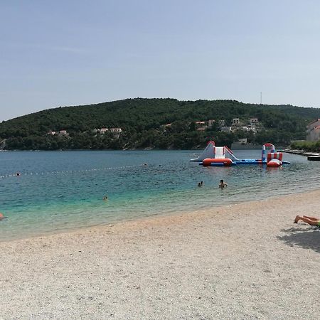 Apartman Ruzica Pucisca Kültér fotó